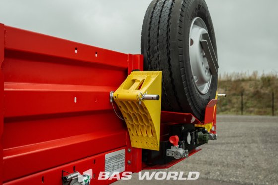 Kässbohrer LB4E 低装载机半挂车