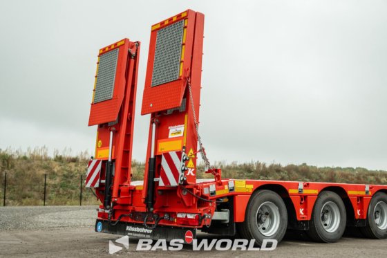 Kässbohrer LB4E 低装载机半挂车