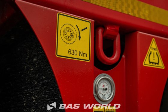 Kässbohrer LB4E 低装载机半挂车