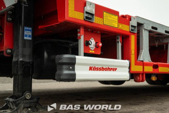 Kässbohrer LB4E 低装载机半挂车