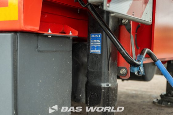 Kässbohrer LB4E 低装载机半挂车