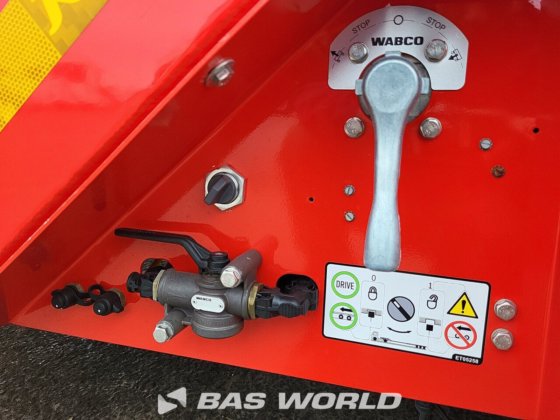 Kässbohrer LB4E 低装载机半挂车