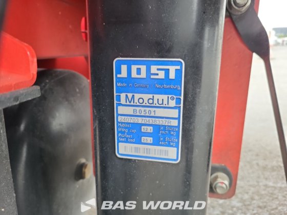 Kässbohrer LB4E 低装载机半挂车