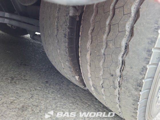 Kässbohrer LB4E 低装载机半挂车