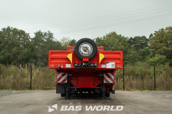 Kässbohrer LB4E 低装载机半挂车