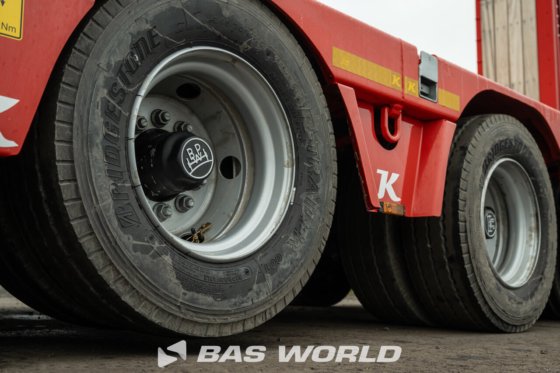 Kässbohrer 低装载半挂车