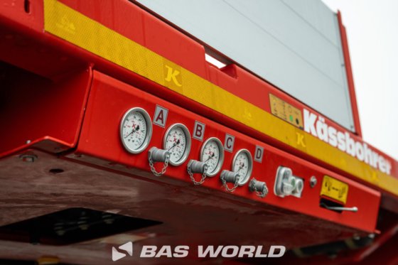 Kässbohrer 低装载半挂车