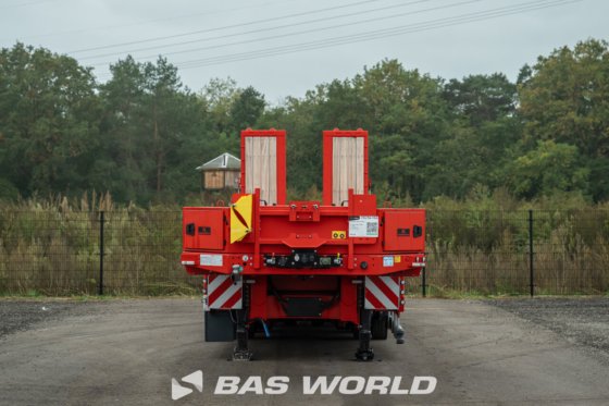 Kässbohrer 低装载半挂车