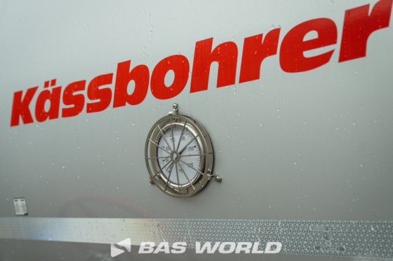 Kässbohrer 罐式半挂车