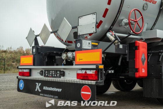 Kässbohrer 罐式半挂车