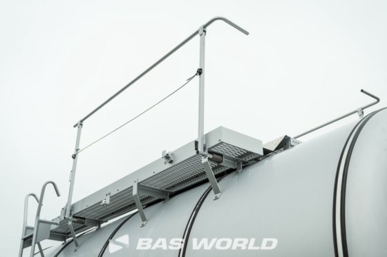 Kässbohrer 罐式半挂车