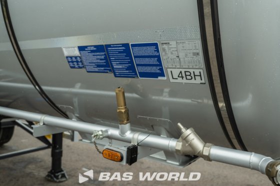 Kässbohrer 罐式半挂车