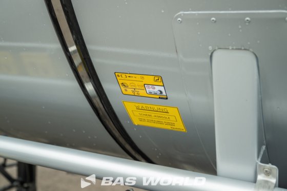 Kässbohrer 罐式半挂车