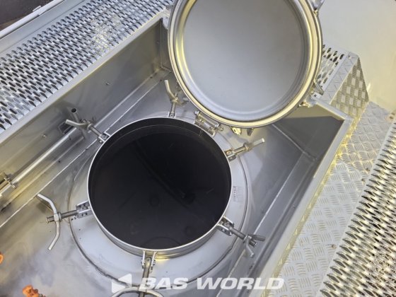 Kässbohrer 罐式半挂车