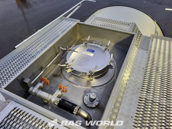 Kässbohrer 罐式半挂车