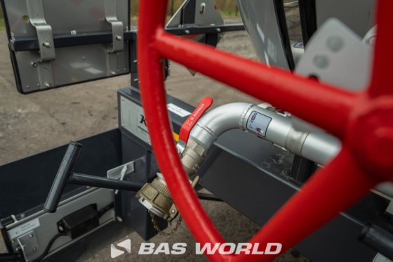 Kässbohrer 罐式半挂车