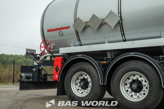 Kässbohrer 罐式半挂车