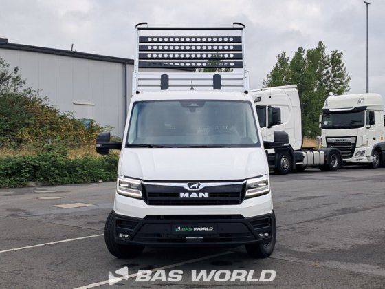 フォルクスワーゲン クラフター 177pk ティッパー