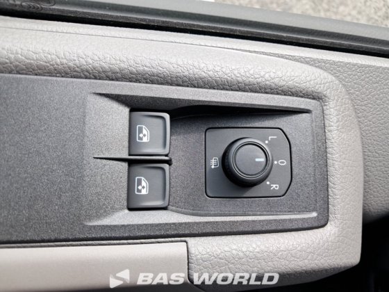 フォルクスワーゲン クラフター 177pk ティッパー