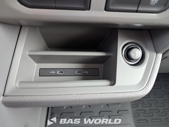 フォルクスワーゲン クラフター 177pk ティッパー