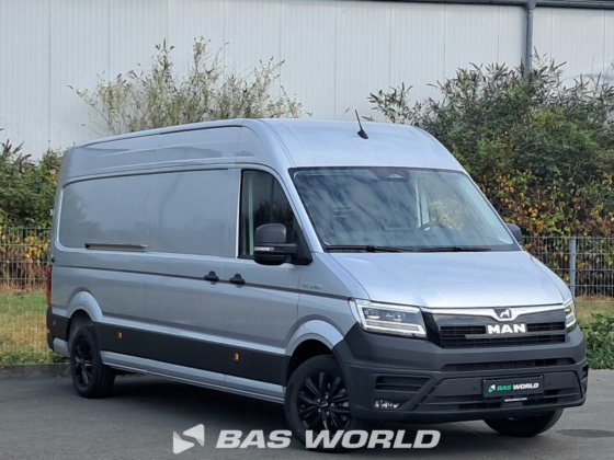 フォルクスワーゲン クラフター 177pk クローズドボックスバン