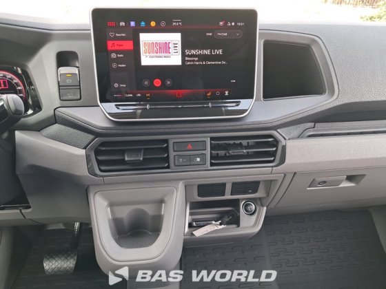 フォルクスワーゲン クラフター 177pk クローズドボックスバン