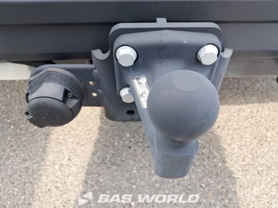 フォルクスワーゲン クラフター 177pk クローズドボックスバン