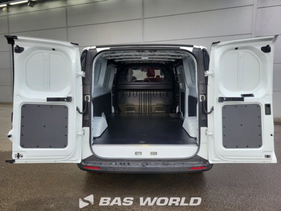 Maxus eDeliver 7 封闭箱式货车