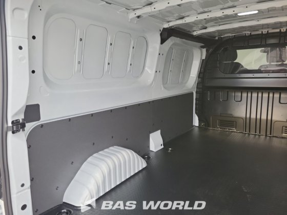 Maxus eDeliver 7 封闭箱式货车