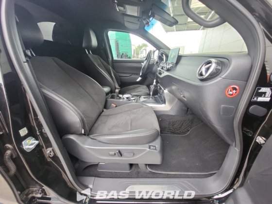 メルセデス X 250d ピックアップ