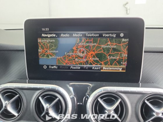 メルセデス X 250d ピックアップ