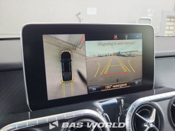 メルセデス X 250d ピックアップ