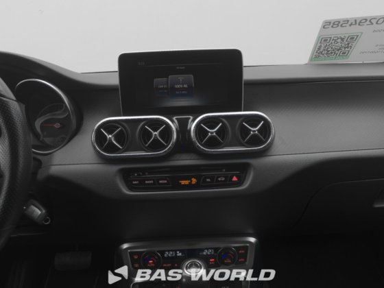 メルセデス X 250d ピックアップ