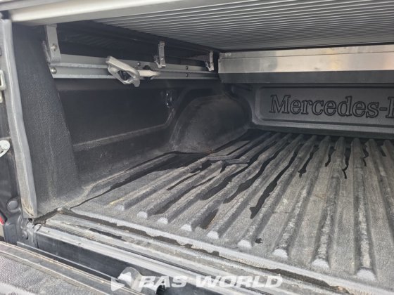 メルセデス X 250d ピックアップ