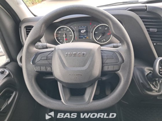 イヴェコ・デイリー 35S16 ボックスボディ