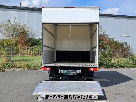 イヴェコ・デイリー 35S16 ボックスボディ