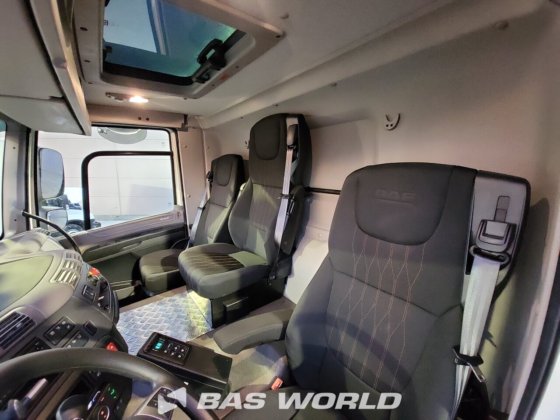 DAF CF 300 6X2 底盘卡车