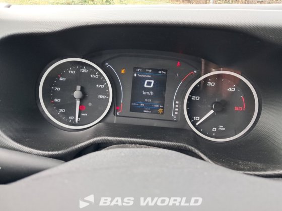 イヴェコ・デイリー 35C16 ボックスボディ