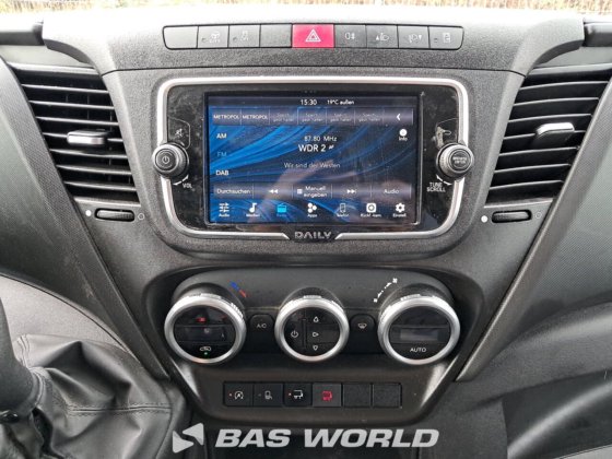 イヴェコ・デイリー 35C16 ボックスボディ