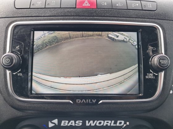 イヴェコ・デイリー 35C16 ボックスボディ