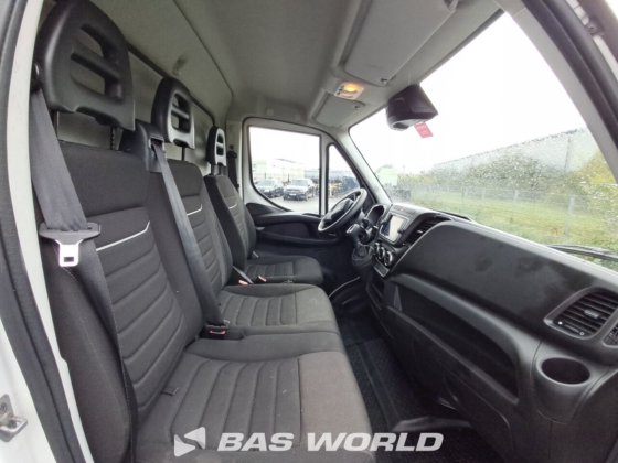 イヴェコ・デイリー 35C16 ボックスボディ