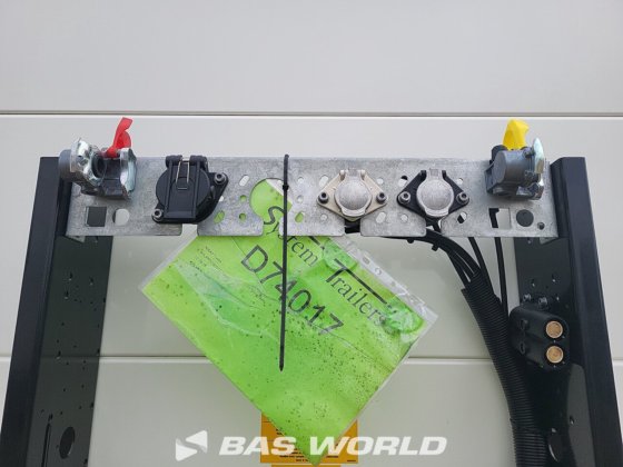 System Trailers 封闭箱式半拖车