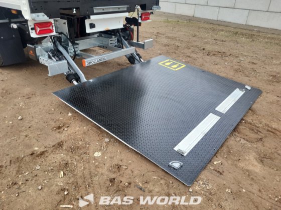 システムトレーラー クローズドボックスセミトレーラー