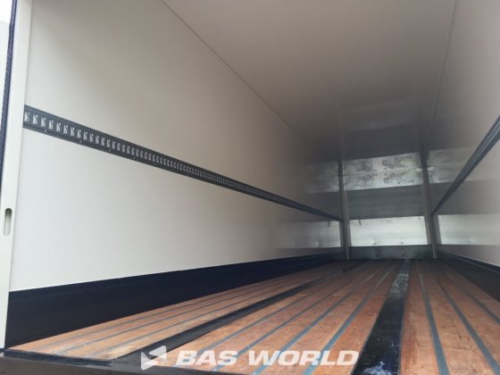 System Trailers 封闭箱式半拖车