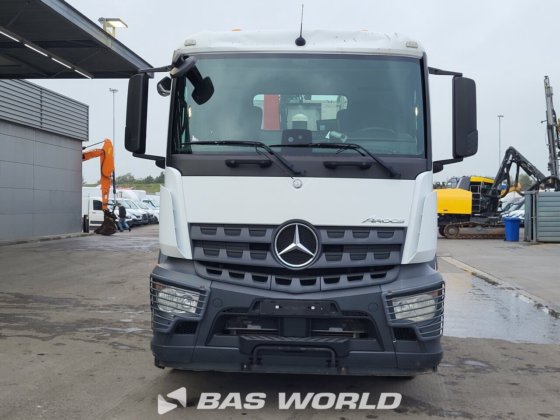 メルセデス アクトロス 1833 4X2 ギマ