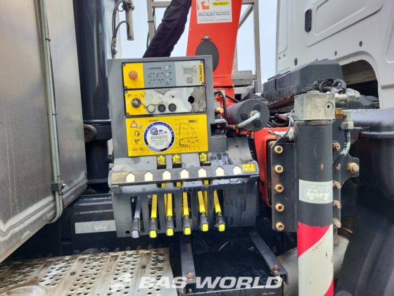 メルセデス アクトロス 1833 4X2 ギマ