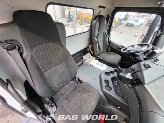 メルセデス アクトロス 1833 4X2 ギマ