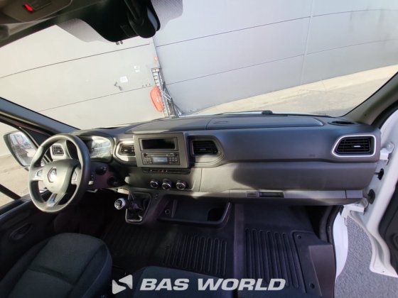 ルノー マスター 135PK クローズド・ボックス・バン