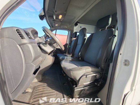 ルノー マスター 135PK クローズド・ボックス・バン