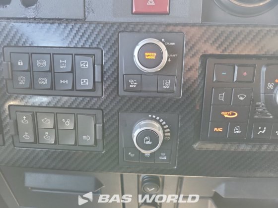 ルノー T 520 4X2 トラクターユニット